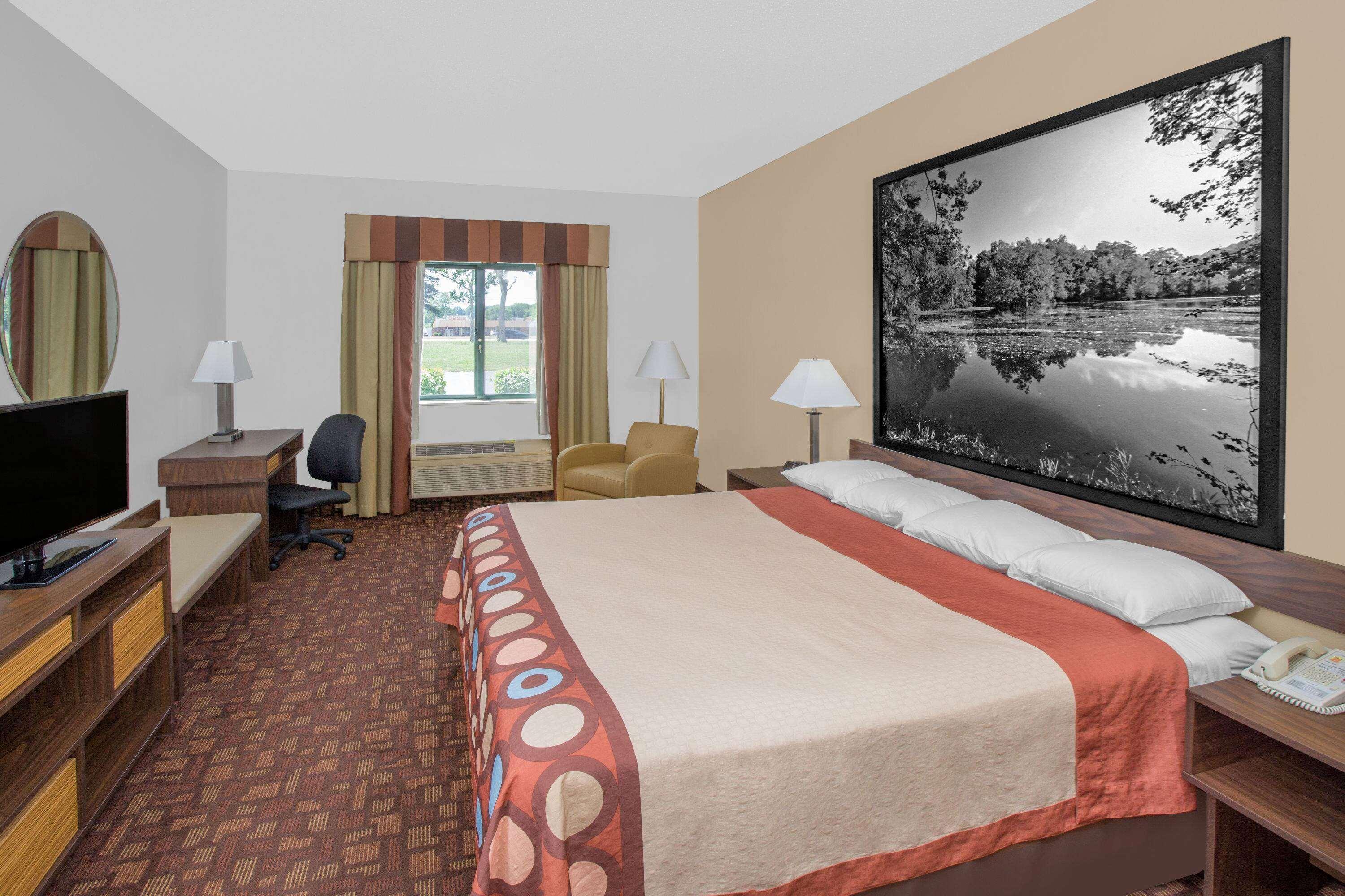 Super 8 By Wyndham Three Rivers Esterno foto